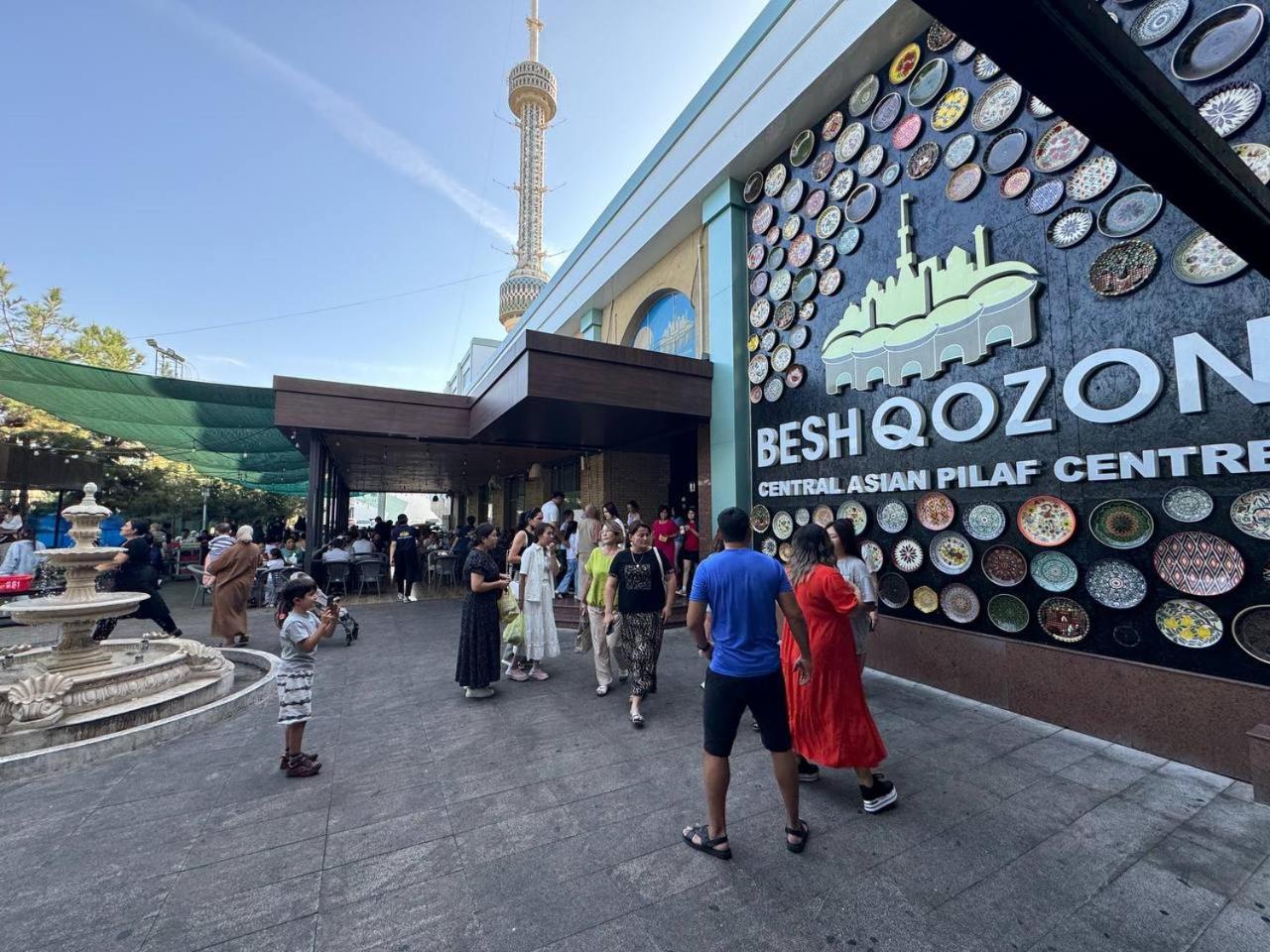 Abay Street- Tashkent City Center Ngoại thất bức ảnh