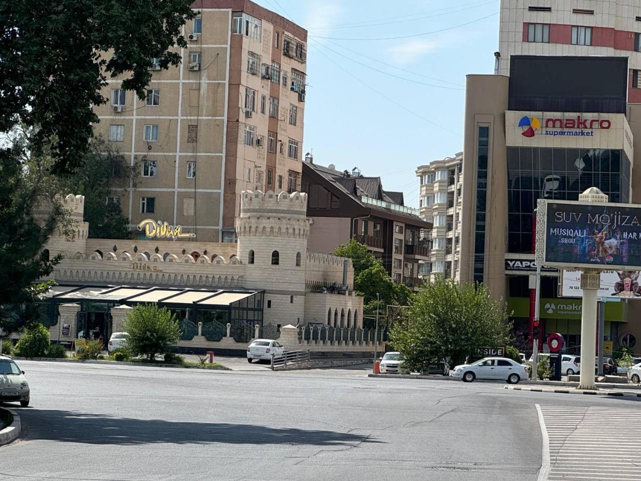 Abay Street- Tashkent City Center Ngoại thất bức ảnh